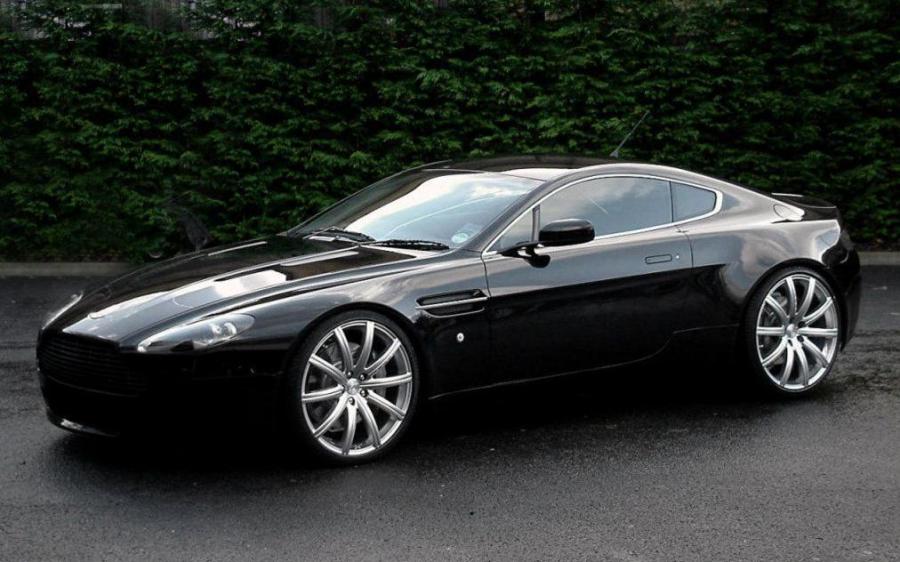 Aston Martin V8 Vantage by Project Kahn '2005